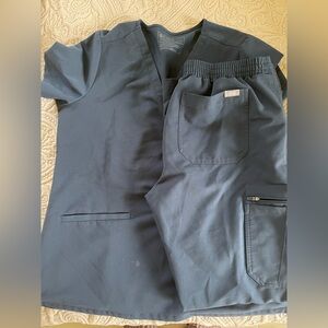 Set-FIGS Dark Blue/Navy V-Neck Scrub Top & Pants